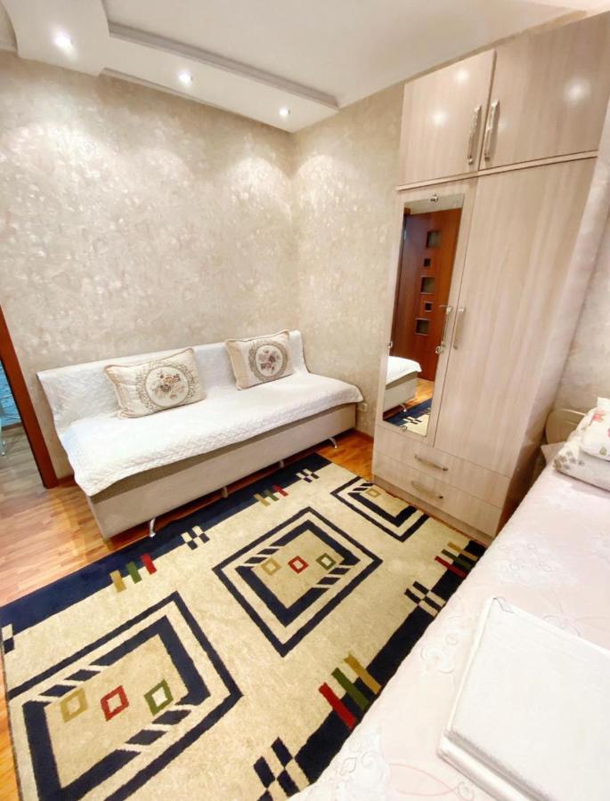 Apartments Ahmetova 6 32 Almaty Ngoại thất bức ảnh