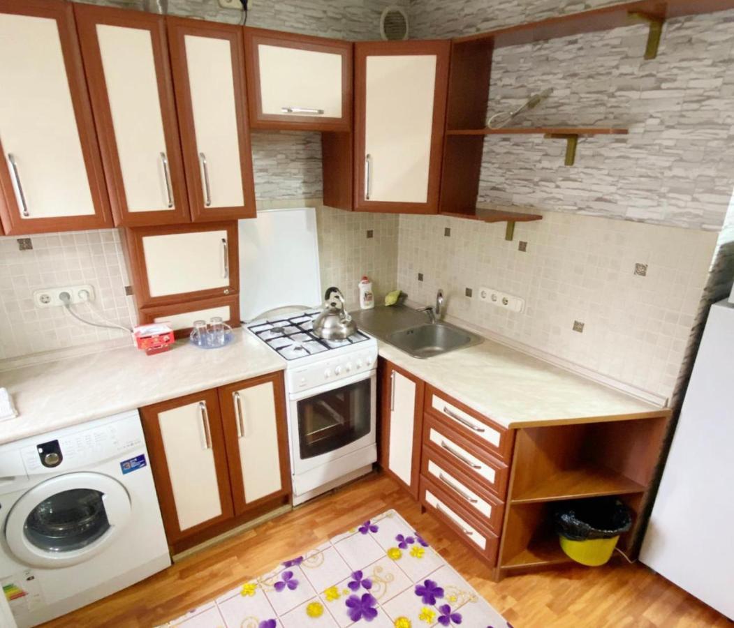 Apartments Ahmetova 6 32 Almaty Ngoại thất bức ảnh